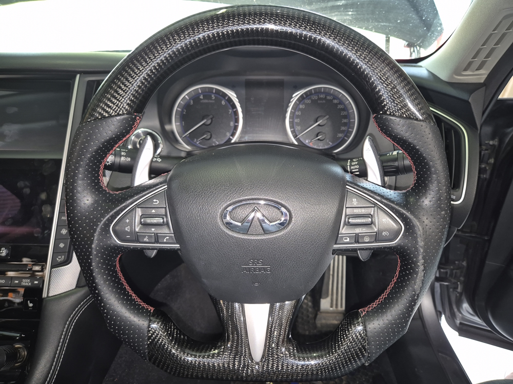 v37-steering-wheel-original.jpg