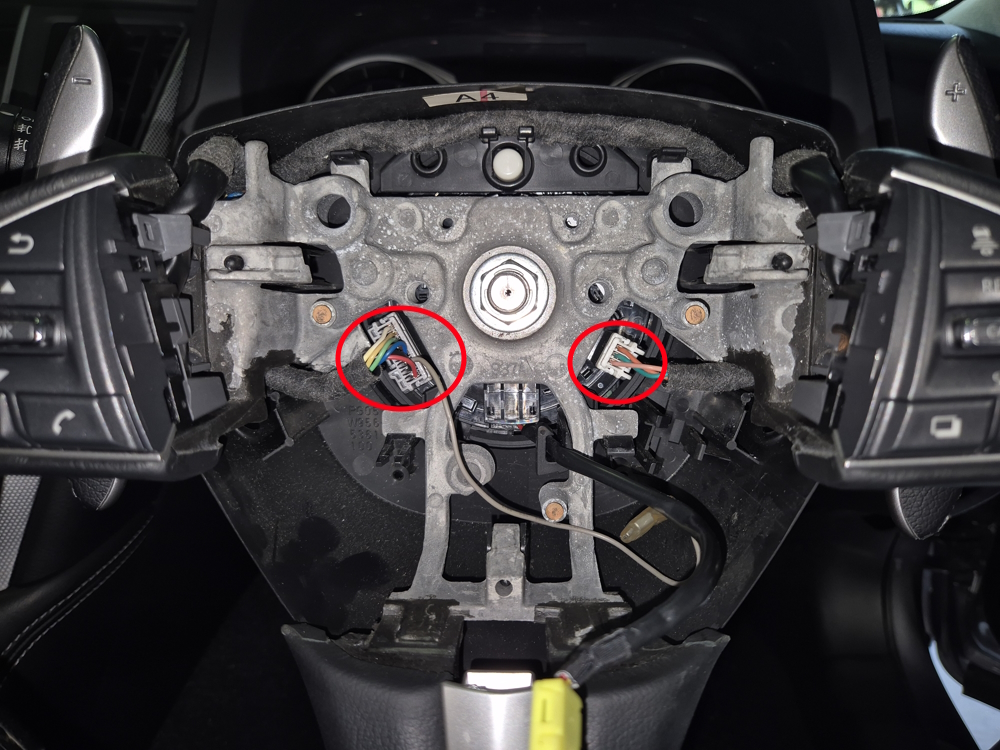 v37-steering-wheel-removal.jpg